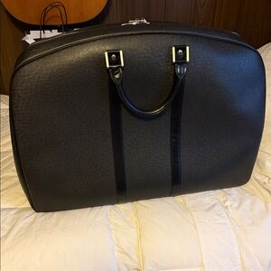 Louis Vuitton Taiga Helena 1 Poche Black Travel Bag